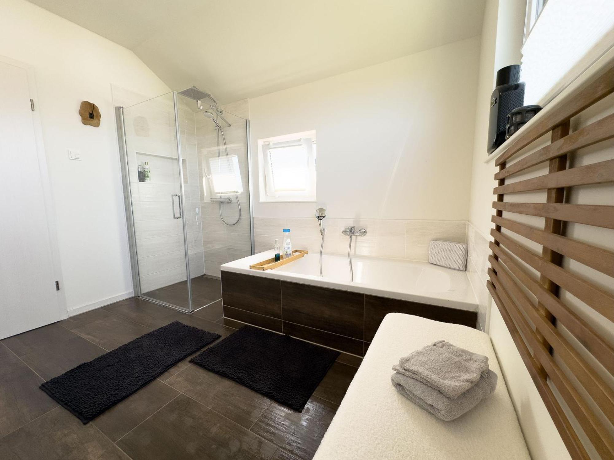 Serenity Vista Retreat Bnb Bescheid Extérieur photo