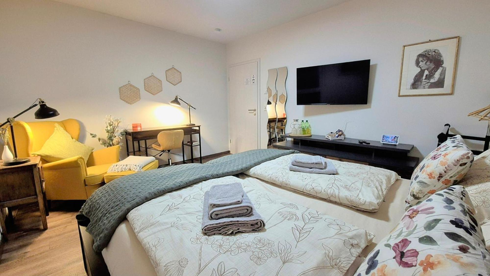 Serenity Vista Retreat Bnb Bescheid Extérieur photo