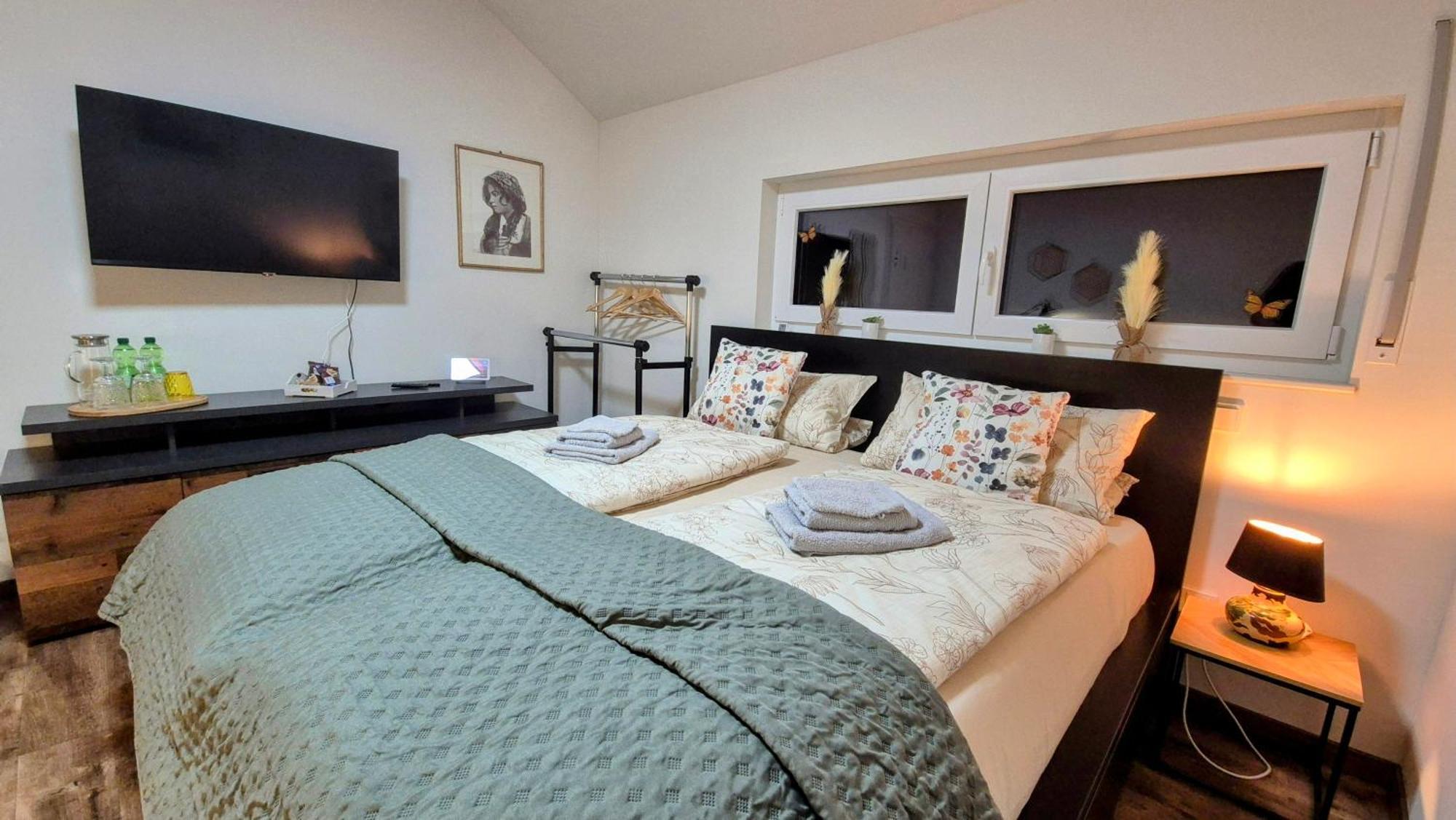 Serenity Vista Retreat Bnb Bescheid Extérieur photo